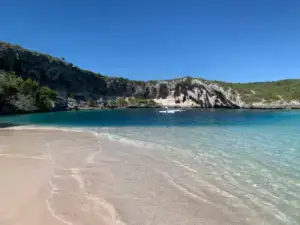 Panoramic view of Dean's Blue Hole