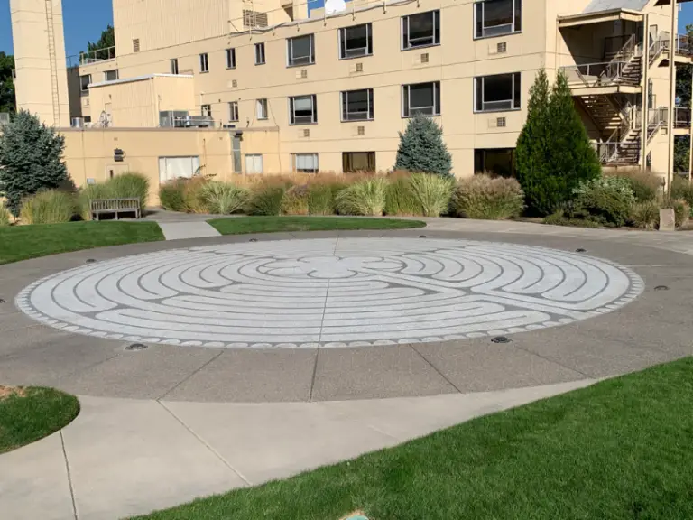2022-09-26 Mid Columbia Health Ctr labyrinth