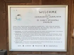 2022-09-26 community labyrinth sign St Lukes Episc Gresham OR