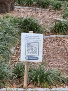 Hope Lutheran labyrinth sign Summerfield, FL)