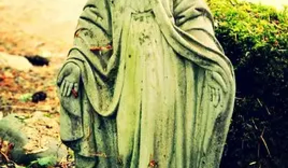 "Hail Mary, full of grace, the Lord is wi"&nbsp;(CC BY 2.0)&nbsp;by&nbsp;Wonderlane